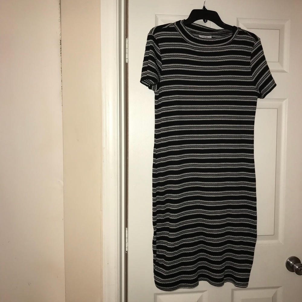 Liz Lange maternity turtle neck dress